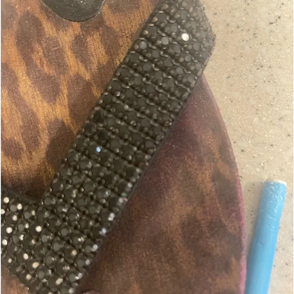 Pelle Moda Black Rhinestone Thing Flop Flop Sandal size 7.5 - Picture 6 of 10